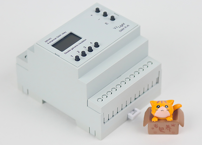 VJLight DMX R-4i - DMX реле на DIN рейку 4 канала по 16A/250VAC с двойной гальванической развязкой.