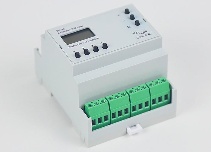 VJLight DMX R-4i - DMX реле на DIN рейку 4 канала по 16A/250VAC с двойной гальванической развязкой.