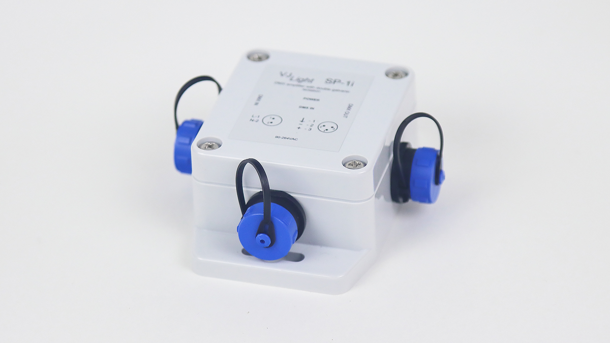 VJLight SP-1i - IP68 Усилитель DMX сигнала с двойной&nbsp;гальванической развязкой и индикаторами.