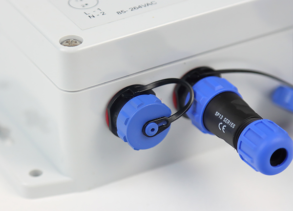 VJLight-SP-6i - IP68 (IP67) DMX сплиттер-усилитель 6 выходов с двойной гальванической развязкой и индикаторами