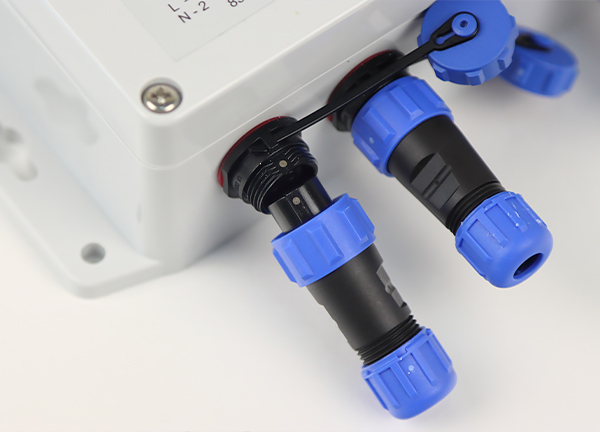 VJLight-SP-6i - IP68 (IP67) DMX сплиттер-усилитель 6 выходов с двойной гальванической развязкой и индикаторами