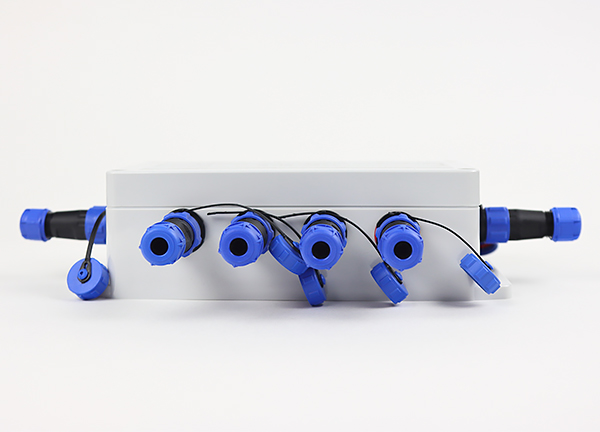 VJLight-SP-8i - IP68 (IP67) DMX сплиттер-усилитель 8 выходов с двойной гальванической развязкой и индикаторами