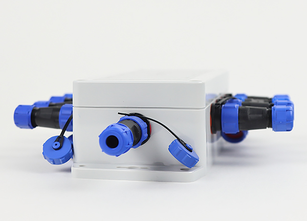 VJLight-SP-8i - IP68 (IP67) DMX сплиттер-усилитель 8 выходов с двойной гальванической развязкой и индикаторами