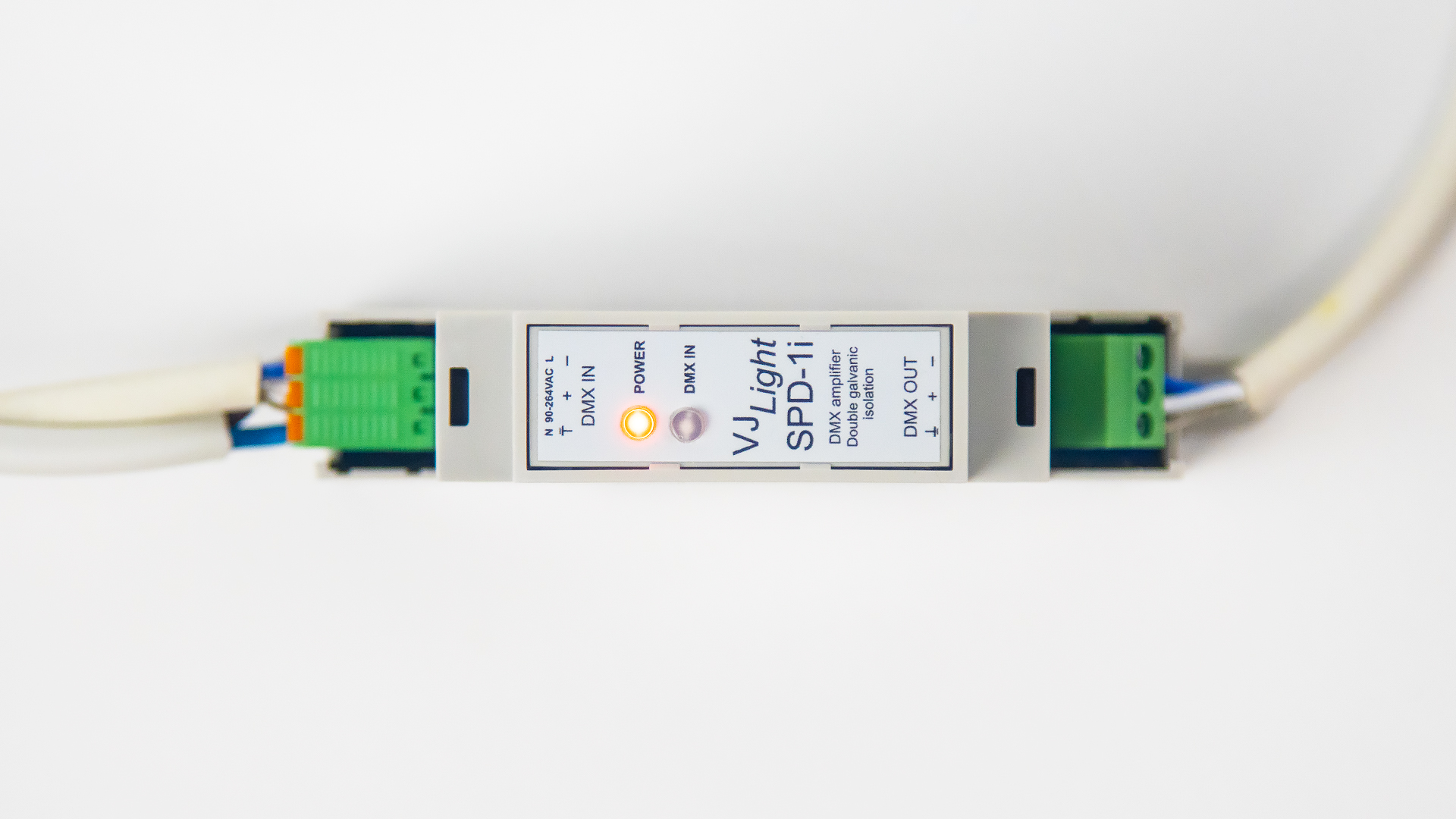 VJLight SPD-1i - усилитель DMX сигнала на DIN рейку с двойной гальванической развязкой и индикаторами.