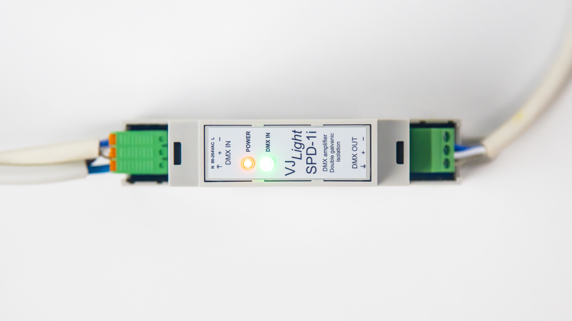 VJLight SPD-1i - усилитель DMX сигнала на DIN рейку с двойной гальванической развязкой и индикаторами.