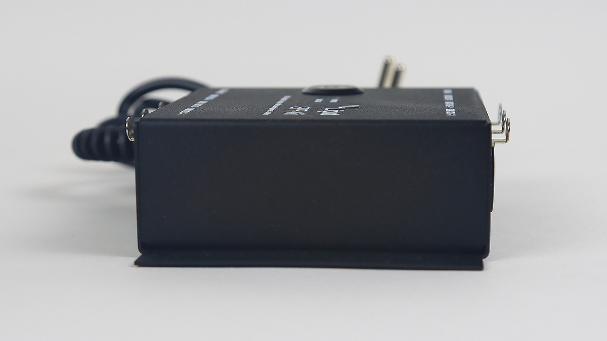 VJLight SPF-6i - DMX сплиттер-усилитель свободного крепления 6 XLR выходов с двойной гальванической развязкой и индикаторами